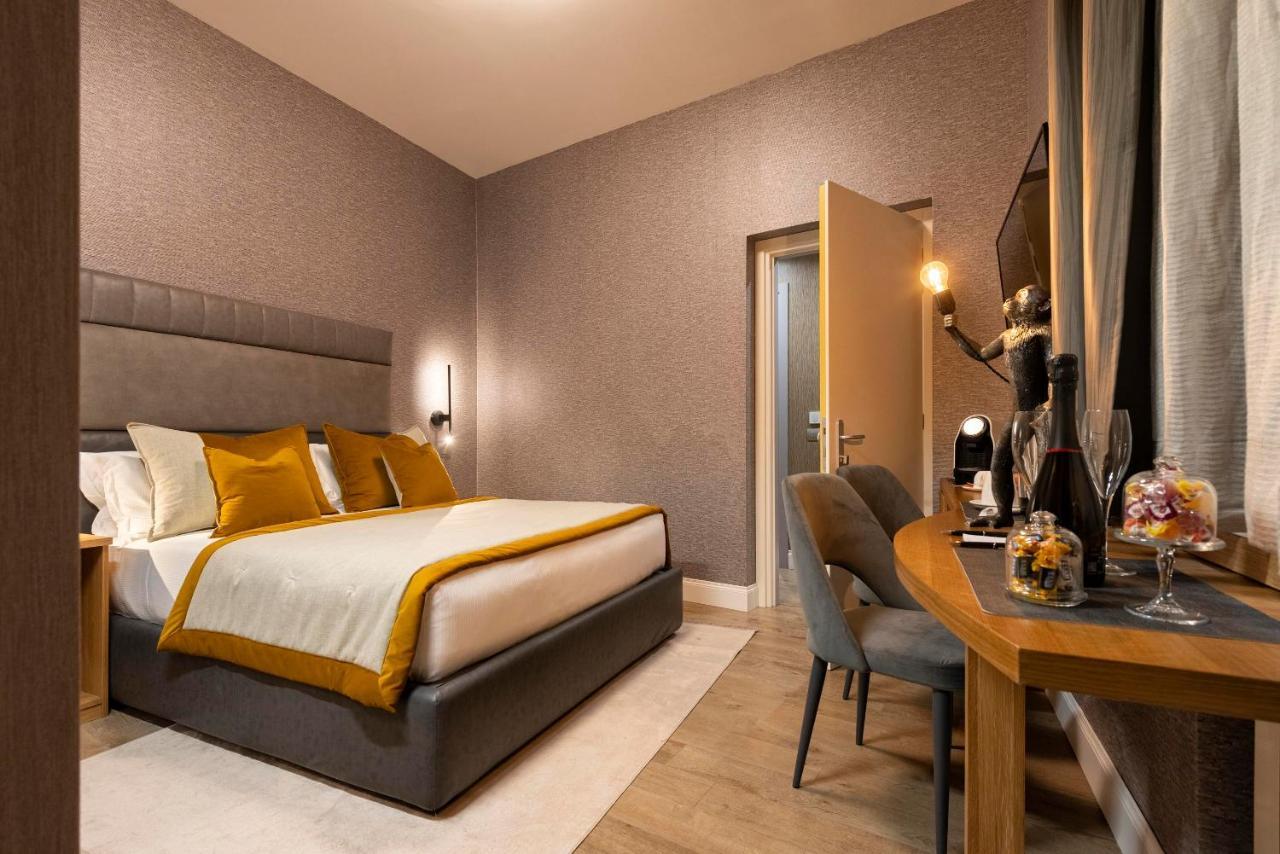 Royal Rooms Corso Roma Exterior foto